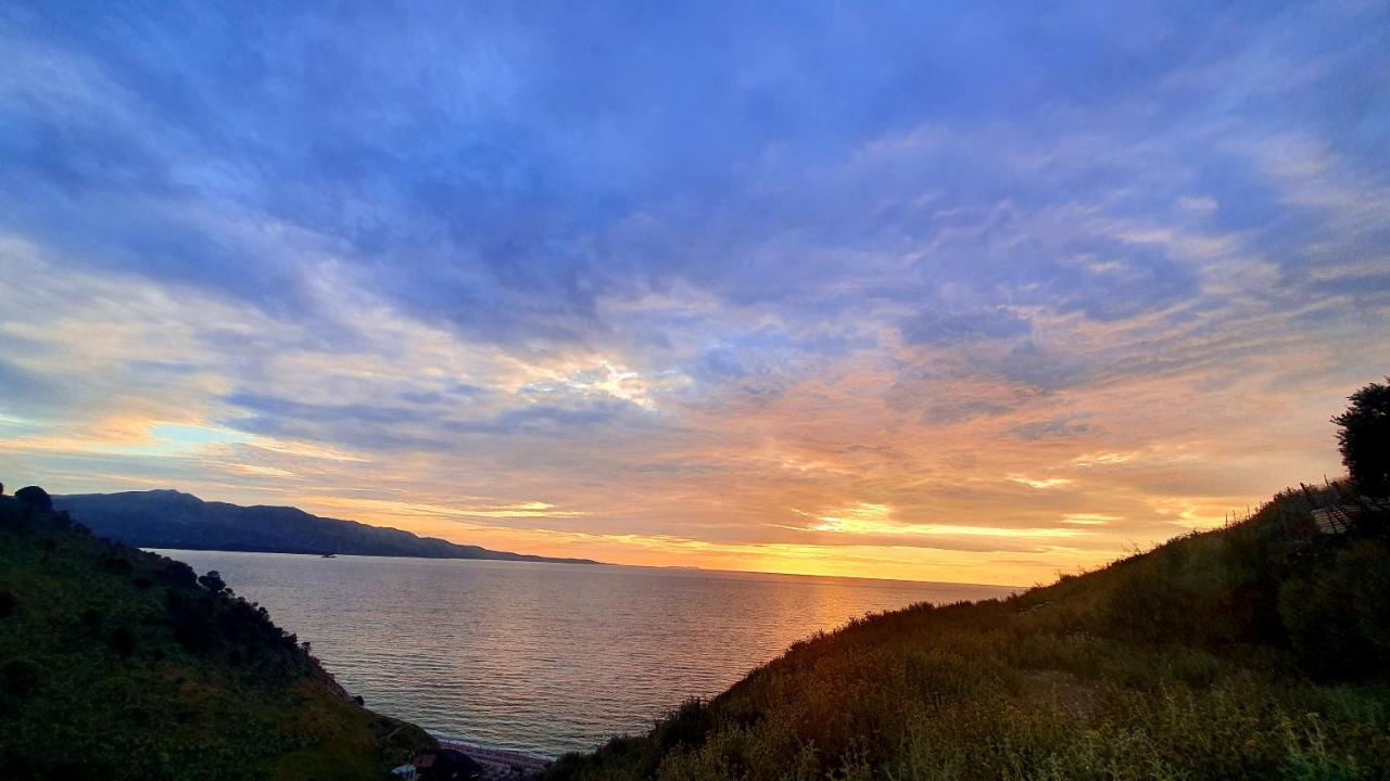 Mihal * Sarandë