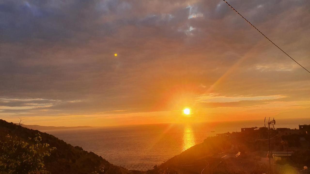 Mihal Lägenhet Sarandë
