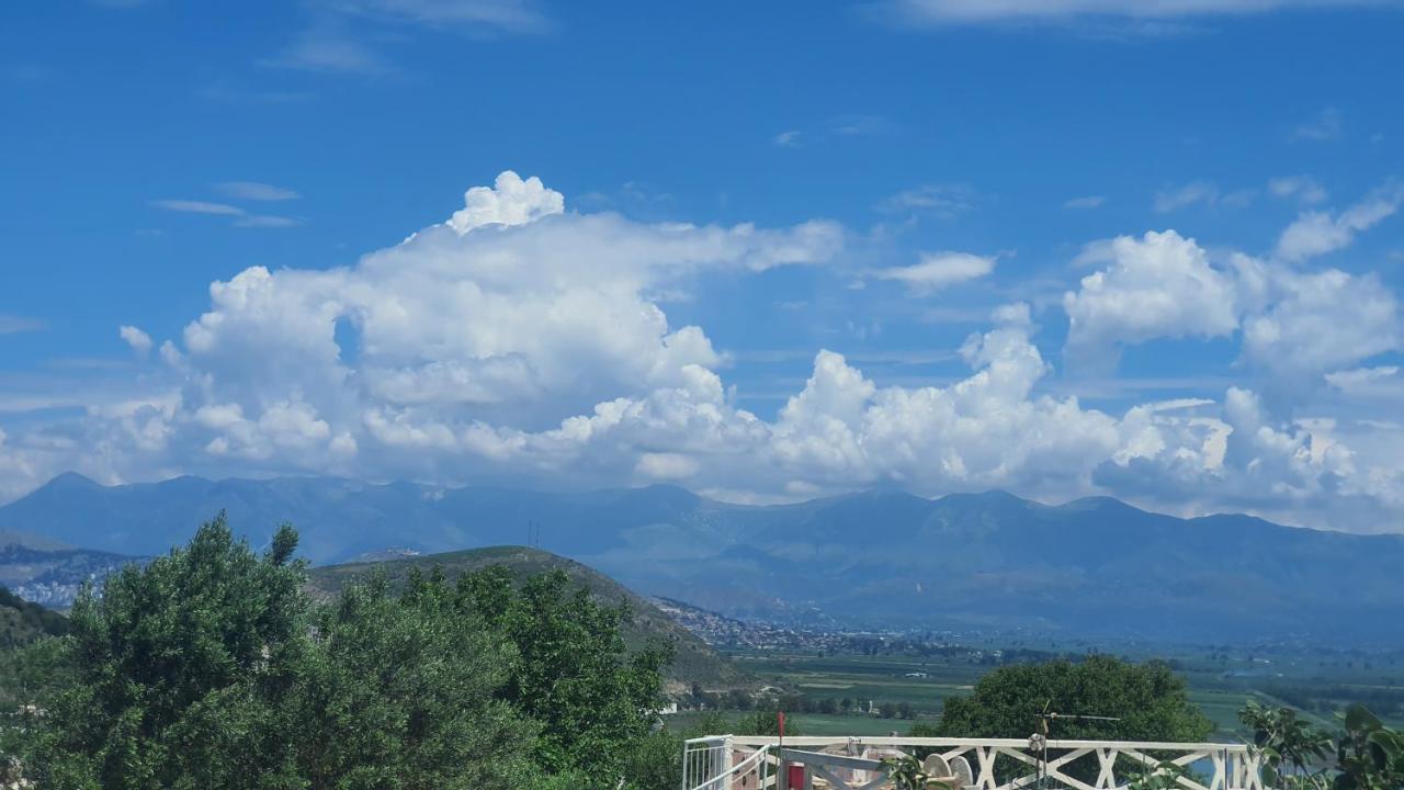 Lägenhet Mihal Sarandë